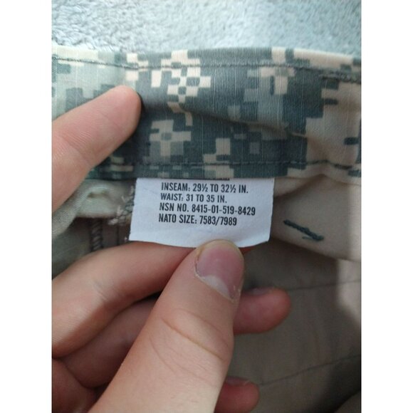 US Military Pants Mens Medium Army Combat ACU Cargo Trousers Digital Camo - Picture 7 of 9